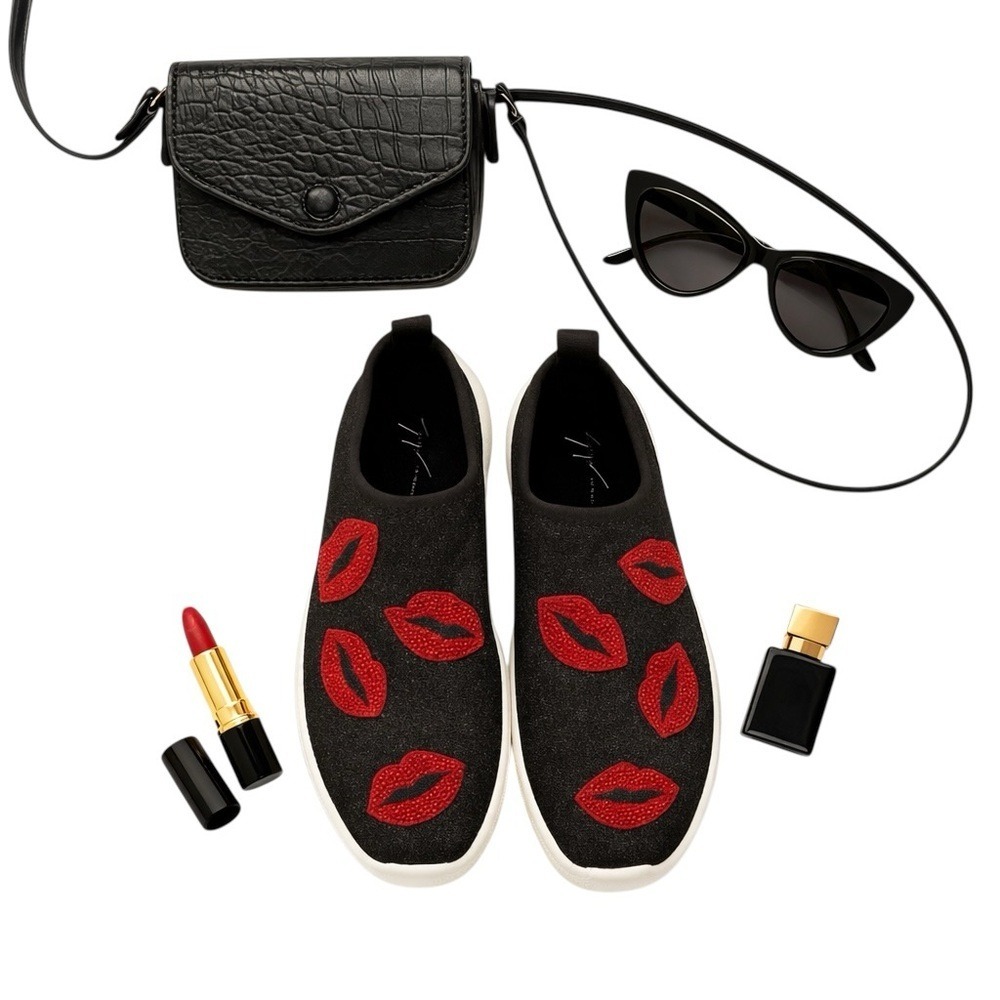 Giuseppe Zanotti Natalie Red Lip Crystal Sneakers Black Glitter Slip-On 36.5 GUC